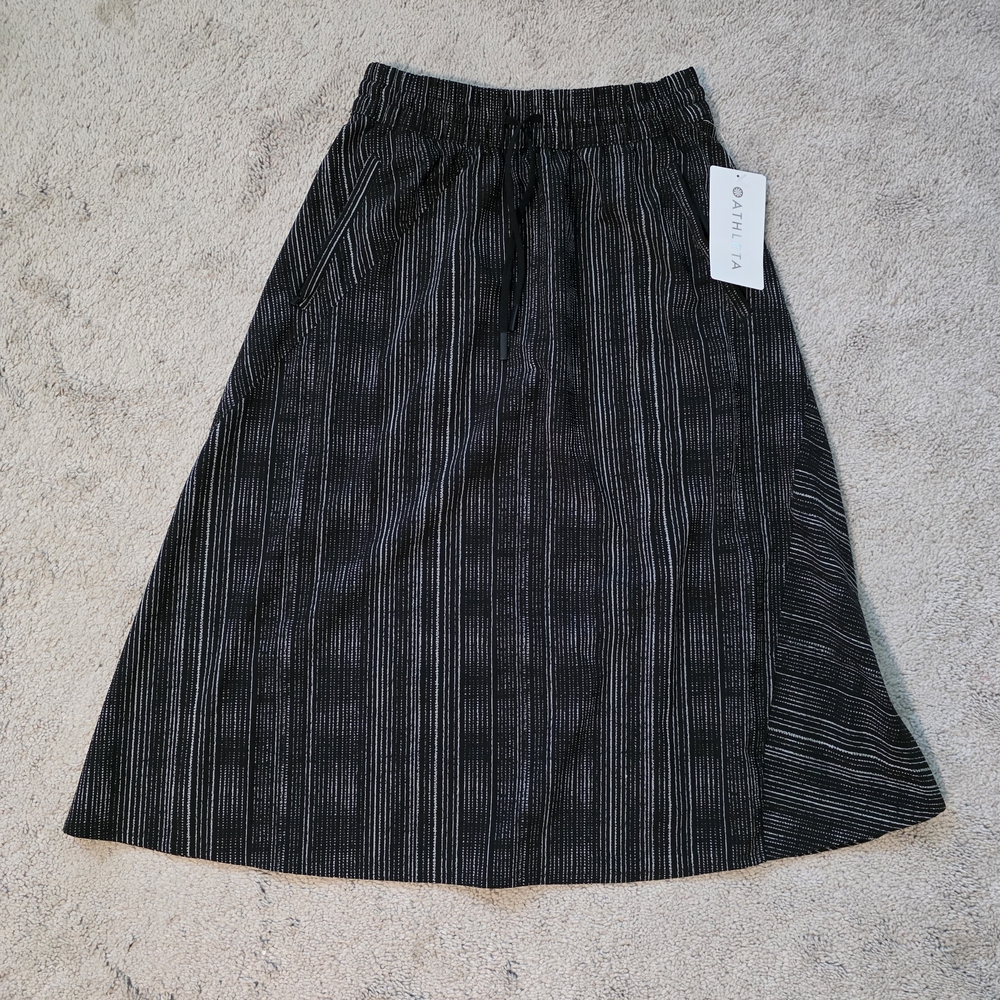 Athleta Black and Gray Striped A-Line Skirt